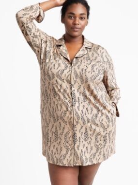 State of Day Women's Notch Collar Sleepshirt Textural Animal